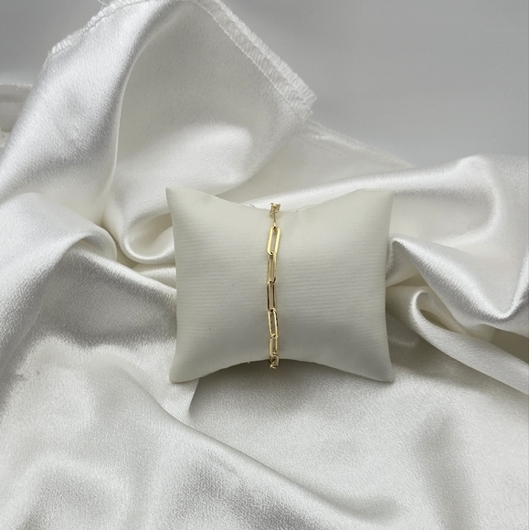 Elegant 14k Yellow Gold Over Sterling Silver 925 Italian Paperclip Bracelet - Picture 1 of 6